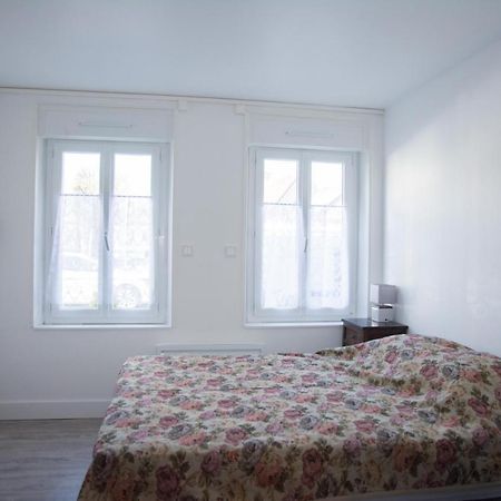 Damville Centre Bagian luar foto